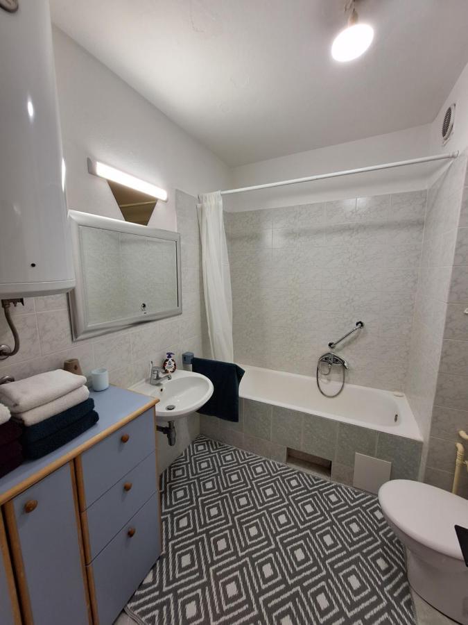 Two Bedroom Apartment Alma Zadar Extérieur photo